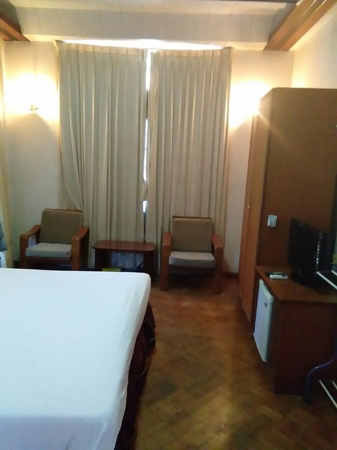 Halpin Otel Yangon Dış mekan fotoğraf