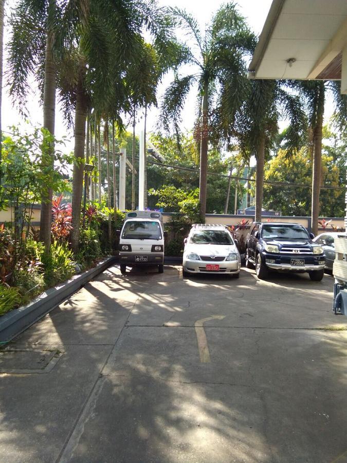 Halpin Otel Yangon Dış mekan fotoğraf