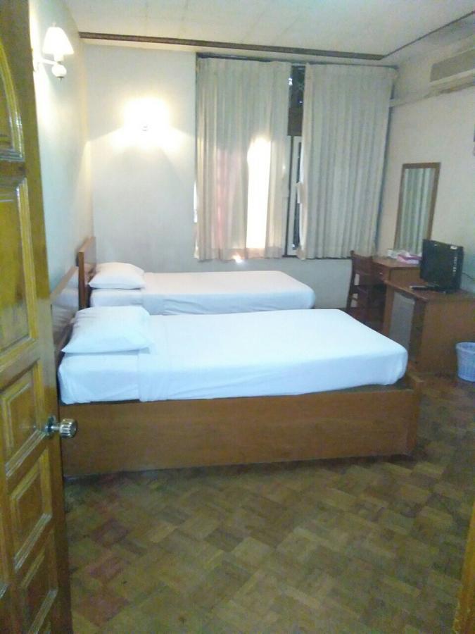 Halpin Otel Yangon Dış mekan fotoğraf