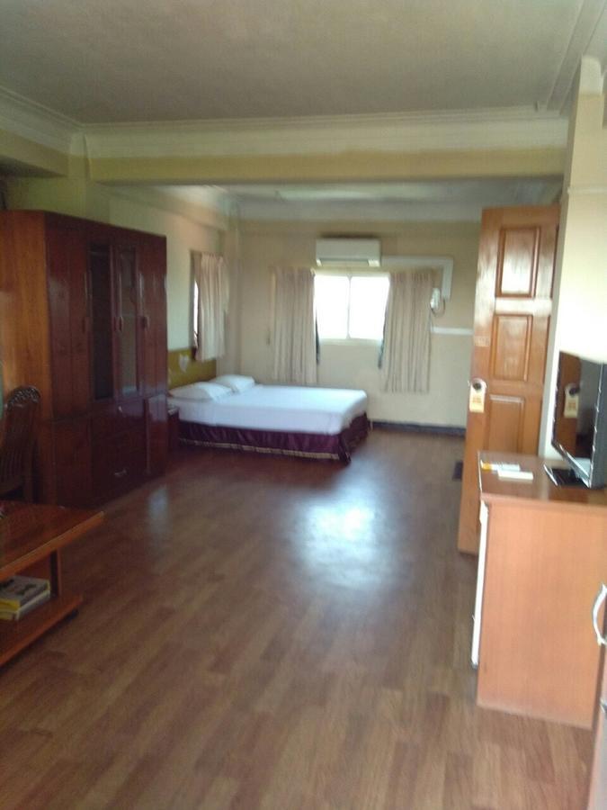 Halpin Otel Yangon Dış mekan fotoğraf
